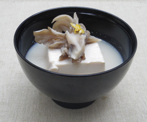 舞茸と豆腐の豆乳汁